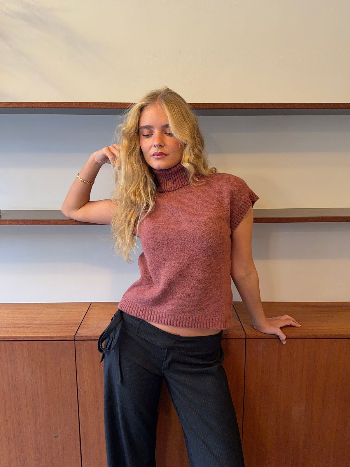 Linua vest with Turtleneck – Rust/rose